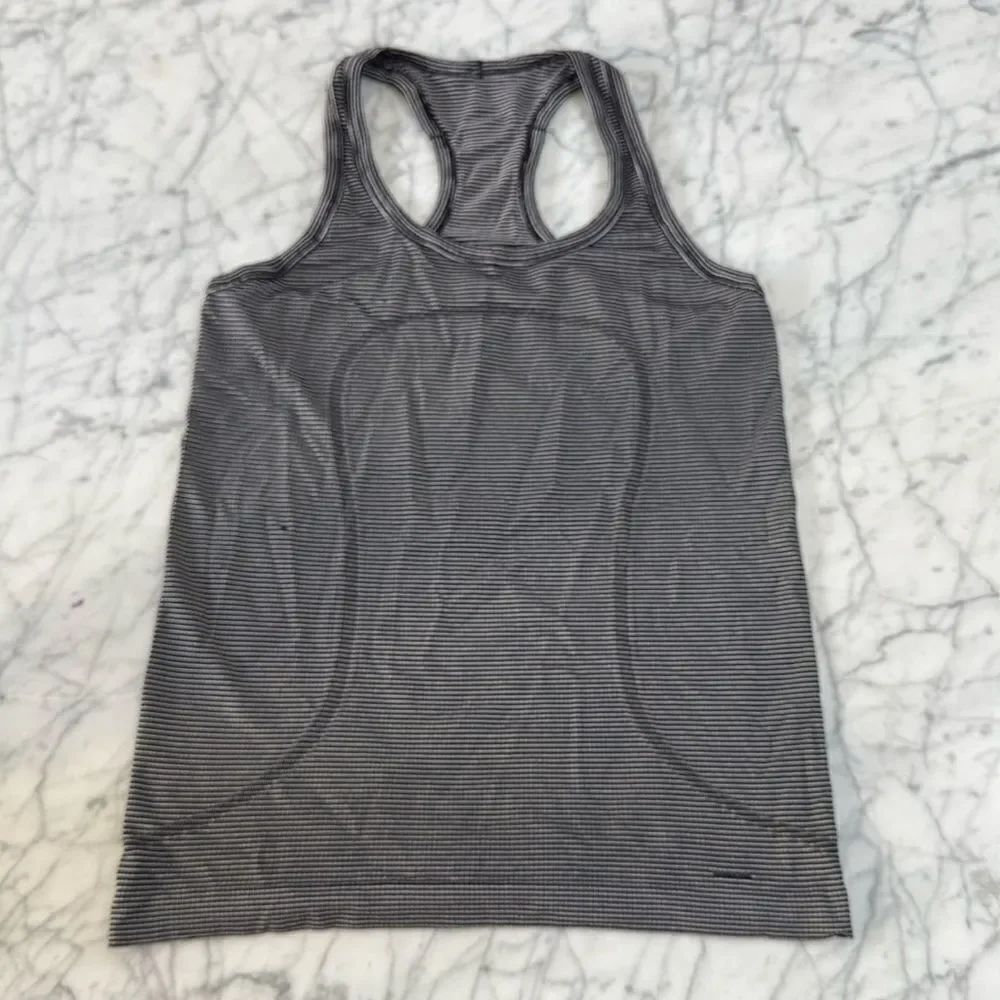 Lulu Swiftly Tech Tank Black White Stripe Sz 8